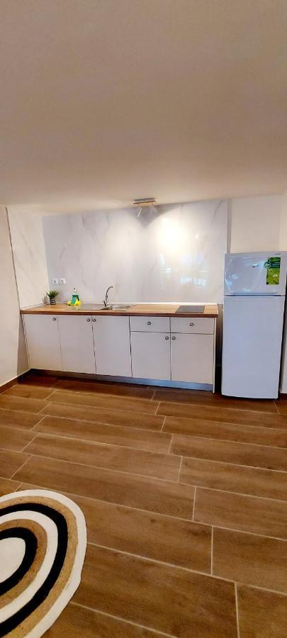 Nefelis Rooms Неи Порои Екстериор снимка